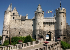 Steen_-_medival_fortress_in_Antwerp
